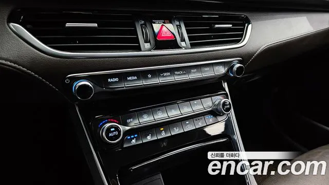 Hyundai Grandeur 2017 thumb 3