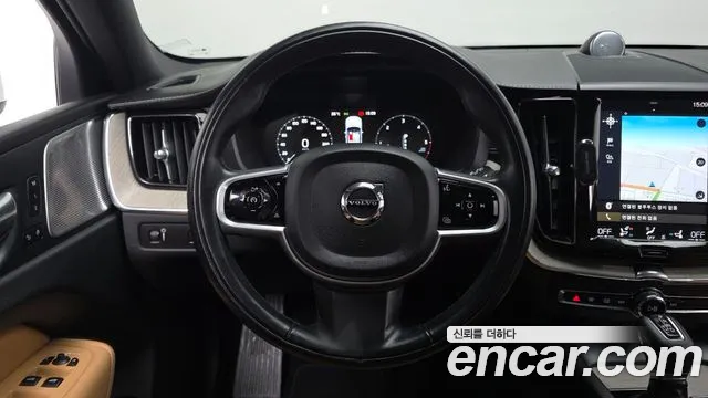 Volvo XC60 2020 thumb 10