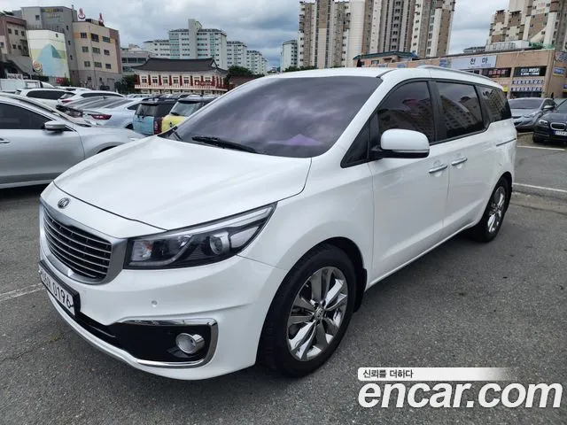Kia Carnival 2016 thumb 8