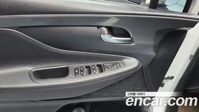 Hyundai Santa Fe 2021 thumb 2