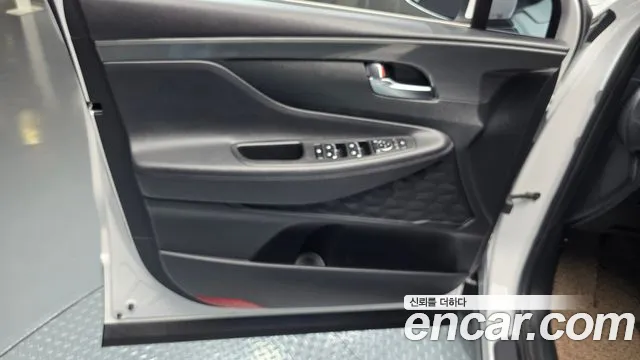 Hyundai Santa Fe 2021 thumb 9