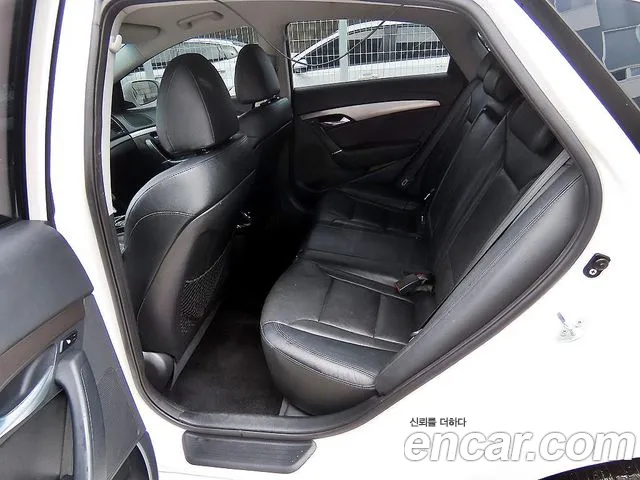 Hyundai i40 2013 thumb 7