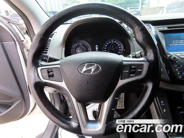 Hyundai i40 2013 thumb 8