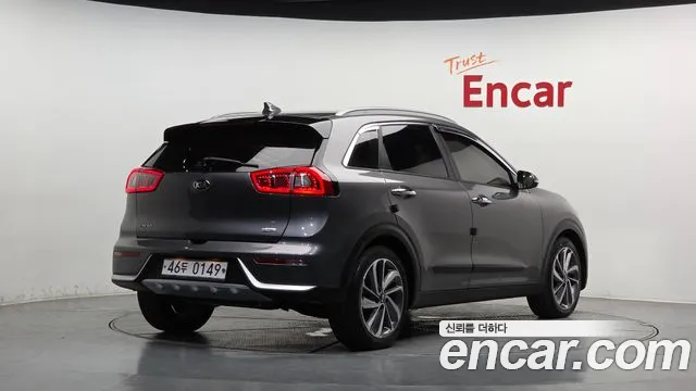 Kia Niro 2016 thumb 6