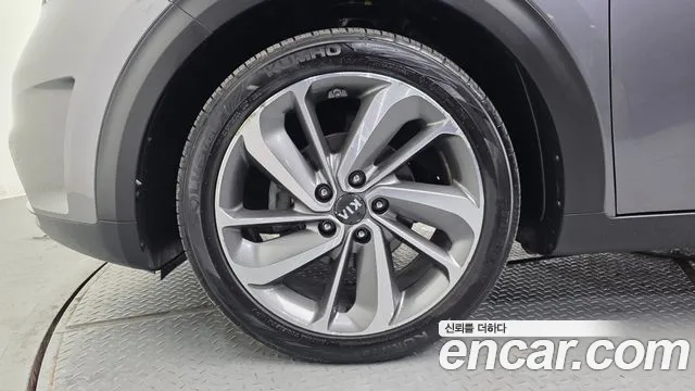 Kia Niro 2016 thumb 9