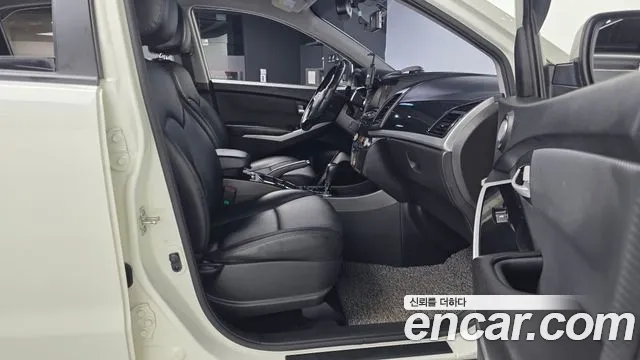 KGM KORANDO 2018 thumb 3
