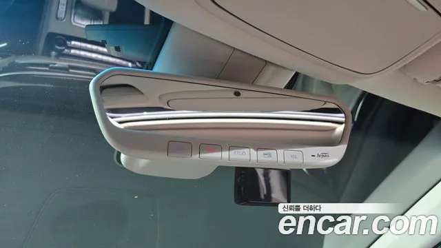 Genesis G90 2019 thumb 5