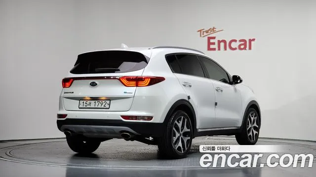 Kia Sportage 2018 thumb 11