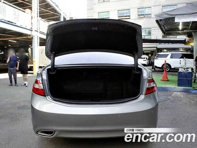 Hyundai Grandeur 2013 thumb 3