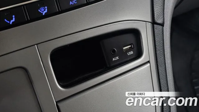 Hyundai Staria 2020 thumb 2