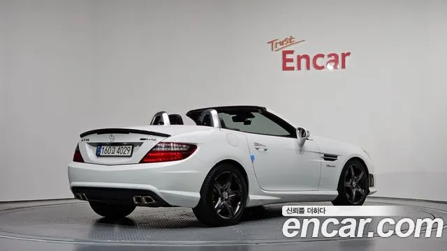 Mercedes-Benz SLK-Класс 2015 thumb 8