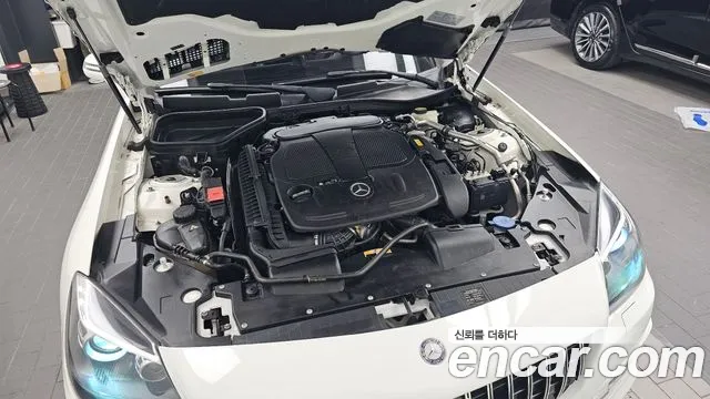 Mercedes-Benz SLK-Класс 2015 thumb 10