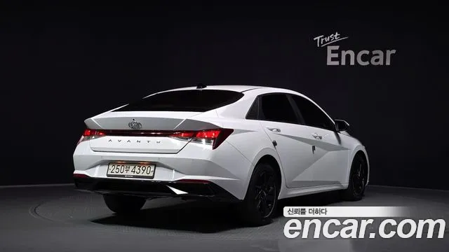 Hyundai Elantra 2022 thumb 4