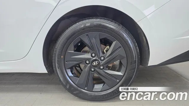 Hyundai Elantra 2022 thumb 12