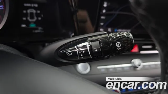 Hyundai Elantra 2022 thumb 3