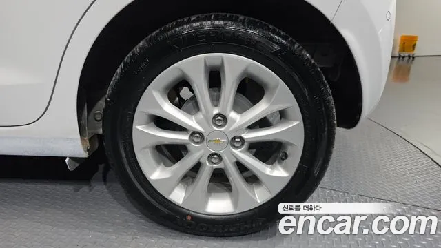Chevrolet Spark 2021 thumb 11