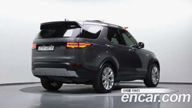 Land Rover Discovery 2019 thumb 4