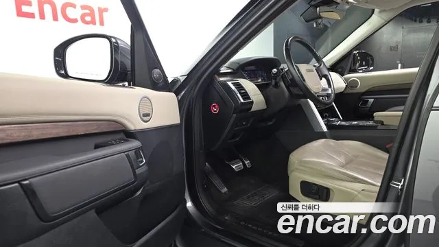 Land Rover Discovery 2019 thumb 11
