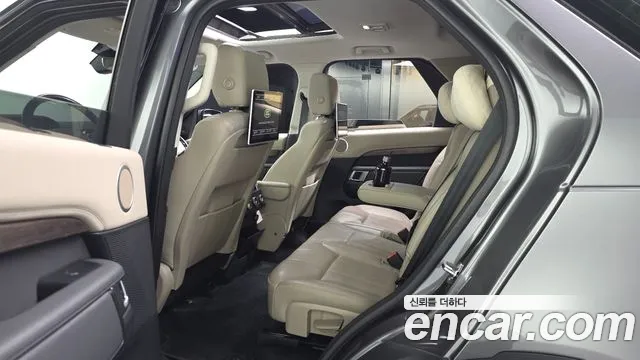 Land Rover Discovery 2019 thumb 8