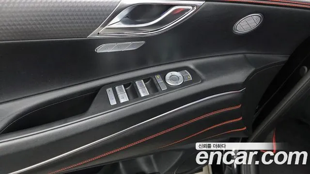 Genesis GV80 Coupe 2024 thumb 2