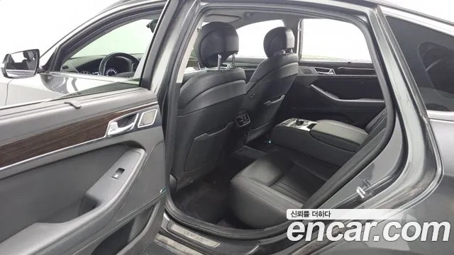 Genesis G80 2018 thumb 6