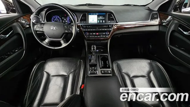 Hyundai Aslan 2015 thumb 5