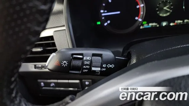 KGM Rexton 2018 thumb 9