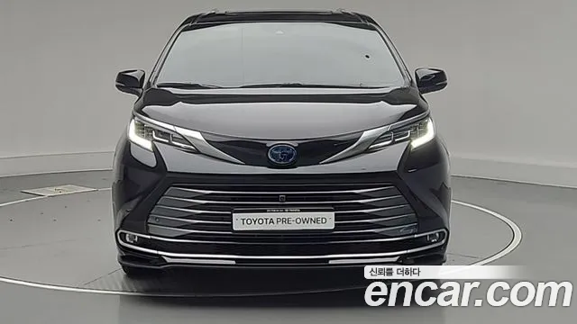 Toyota Sienna 2021 thumb 3
