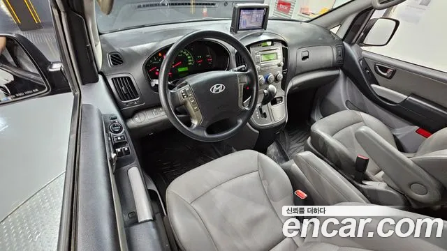Hyundai Staria 2015 thumb 6