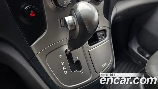 Hyundai Staria 2015 thumb 7
