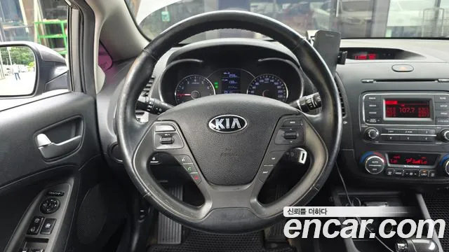 Kia K3 2014 thumb 4