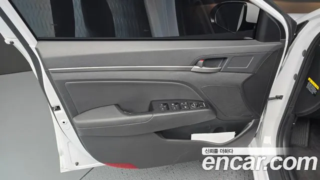 Hyundai AD 2018 thumb 6