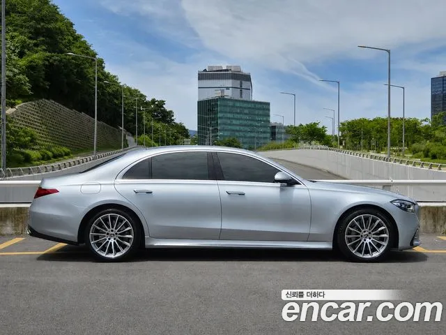 Mercedes-Benz S-Class 2021 thumb 11