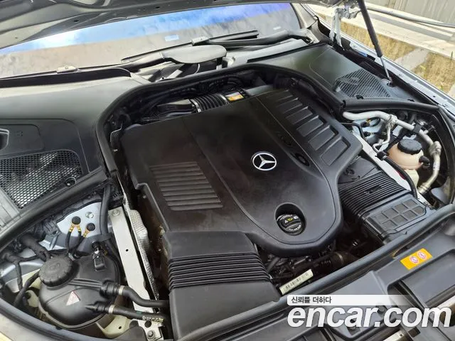 Mercedes-Benz S-Class 2021 thumb 4