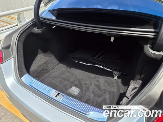 Mercedes-Benz S-Class 2021 thumb 3