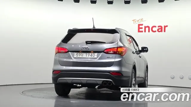 Hyundai Санта Фе 2012 thumb 7