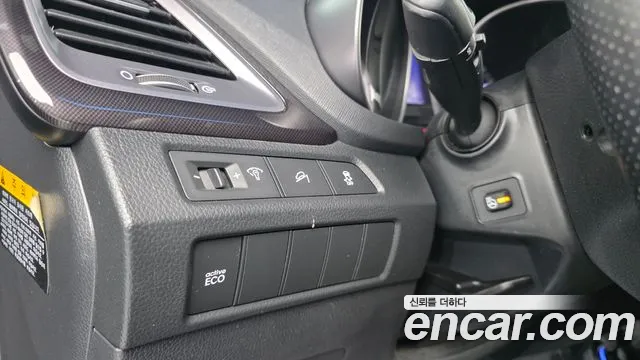Hyundai Санта Фе 2012 thumb 6