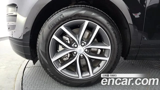 Land Rover Range Rover Evoque 2025 thumb 11
