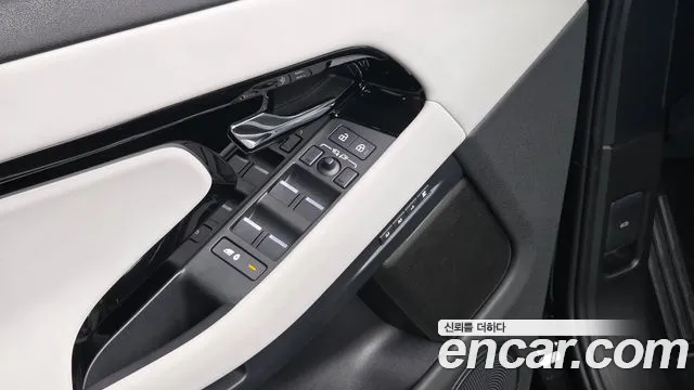Land Rover Range Rover Evoque 2025 thumb 5