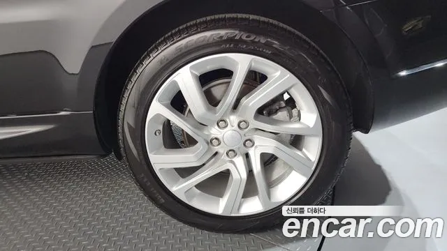 Land Rover Range Rover Sport 2020 thumb 11