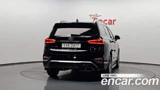 Hyundai Santa Fe 2018 thumb 6