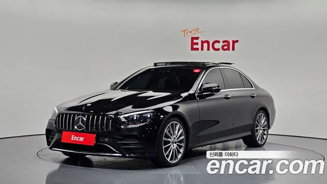 Mercedes-Benz E-Class 2022 thumb 3