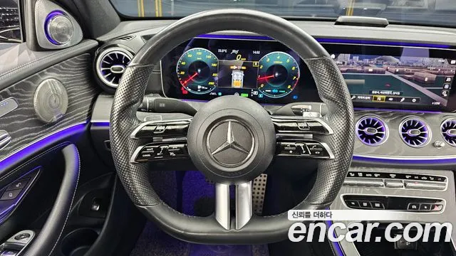 Mercedes-Benz E-Class 2022 thumb 6