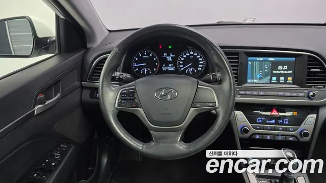 Hyundai Avante 2017 thumb 7