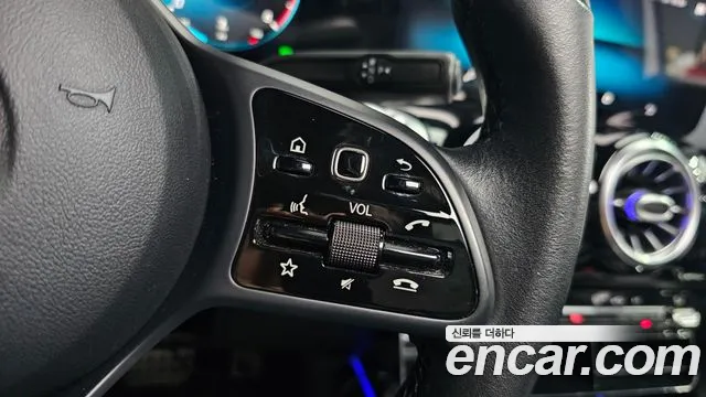 Mercedes-Benz GLB 2021 thumb 4