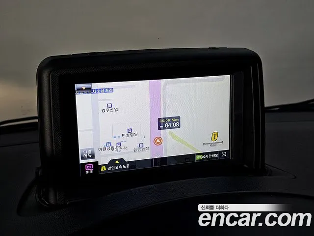 Hyundai Staria 2021 thumb 2