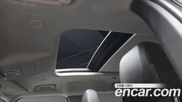 Land Rover Defender 2021 thumb 5