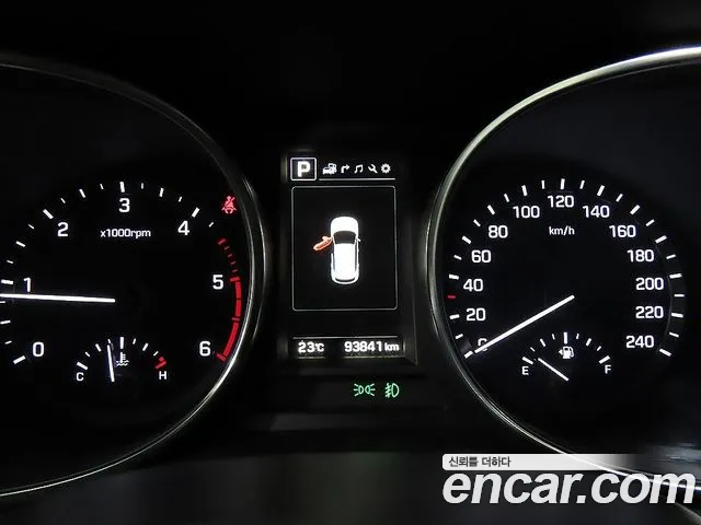 Hyundai Santafe 2017 thumb 10