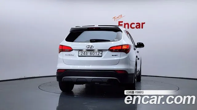Hyundai Санта Фе 2014 thumb 5