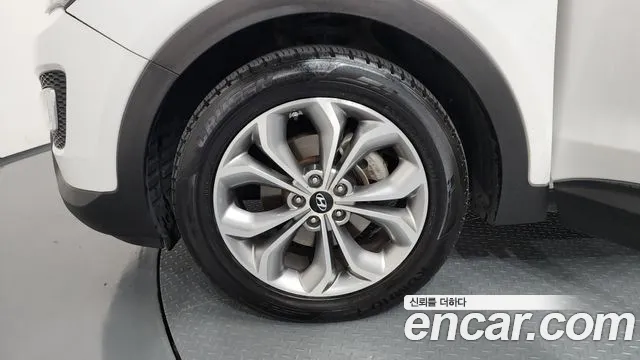 Hyundai Санта Фе 2014 thumb 4